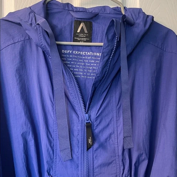 Athleta Allyson Felix TALL Rain Jacket - Picture 5 of 10